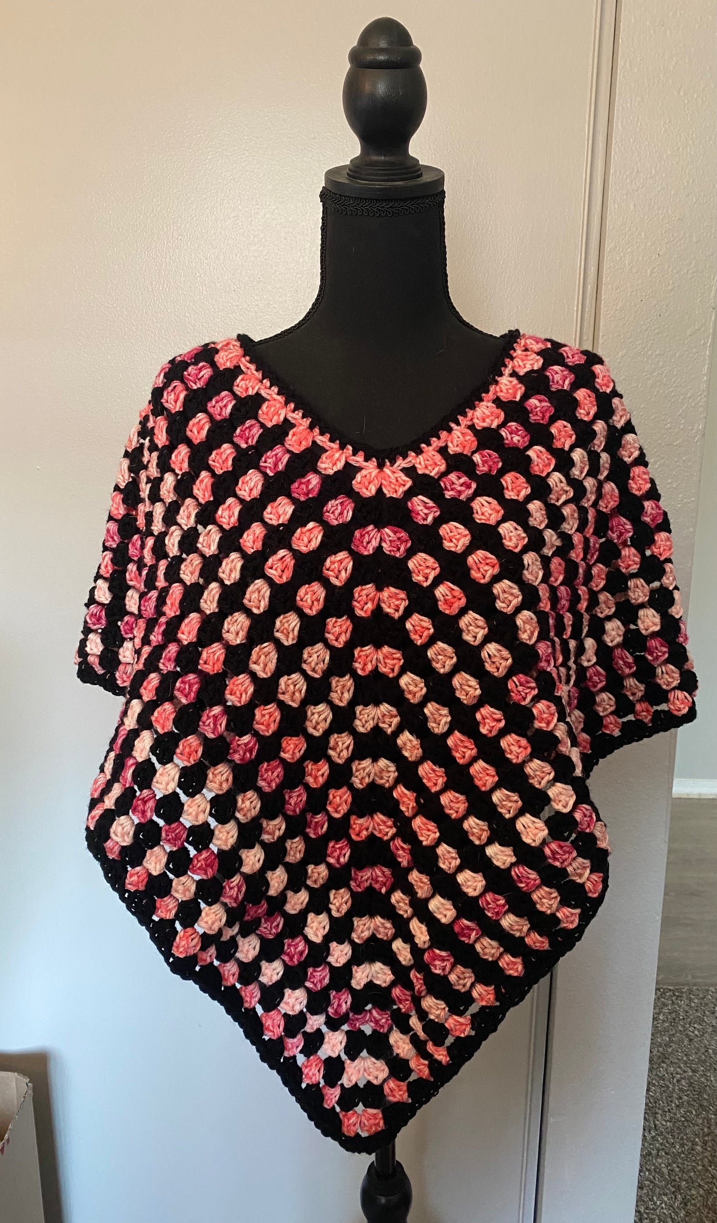 Black and Pink Poncho | Trendy poncho for fall