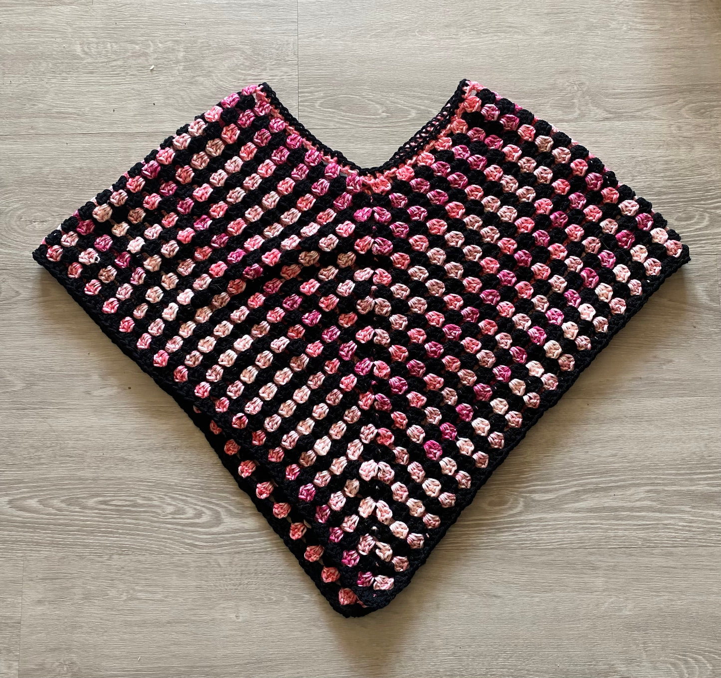 Black and Pink Poncho | Trendy poncho for fall